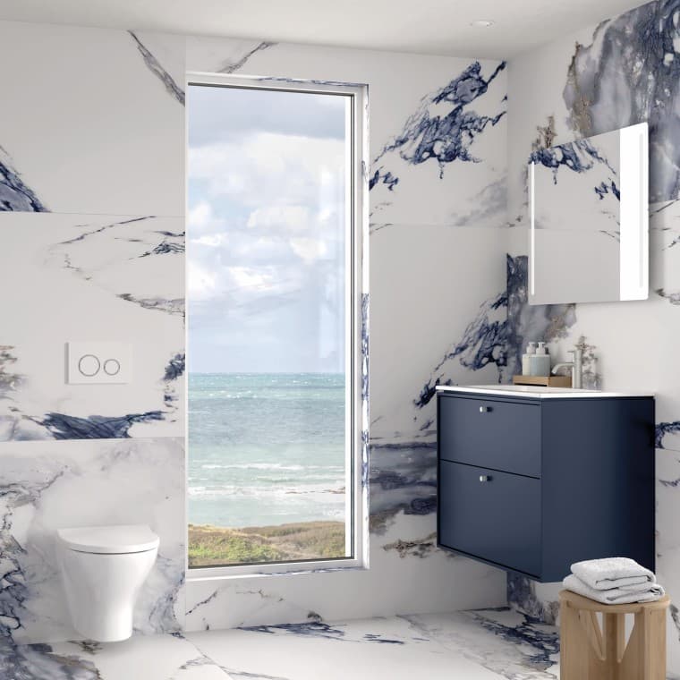 Ifö Sense Art badrumsmöbler och Ifö Vinta Art vägghängd toalett Ifö Sense Art badrumsmöbler och Ifö Vinta Art vägghängd toalett