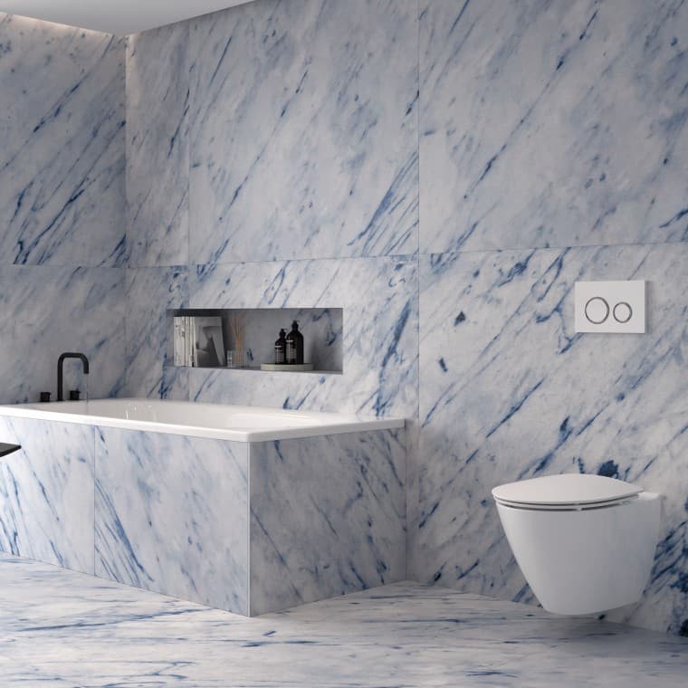 Ifö Caribia badkar och Ifö Spira Art vägghängd toalett Ifö Caribia badkar och Ifö Spira Art vägghängd toalett